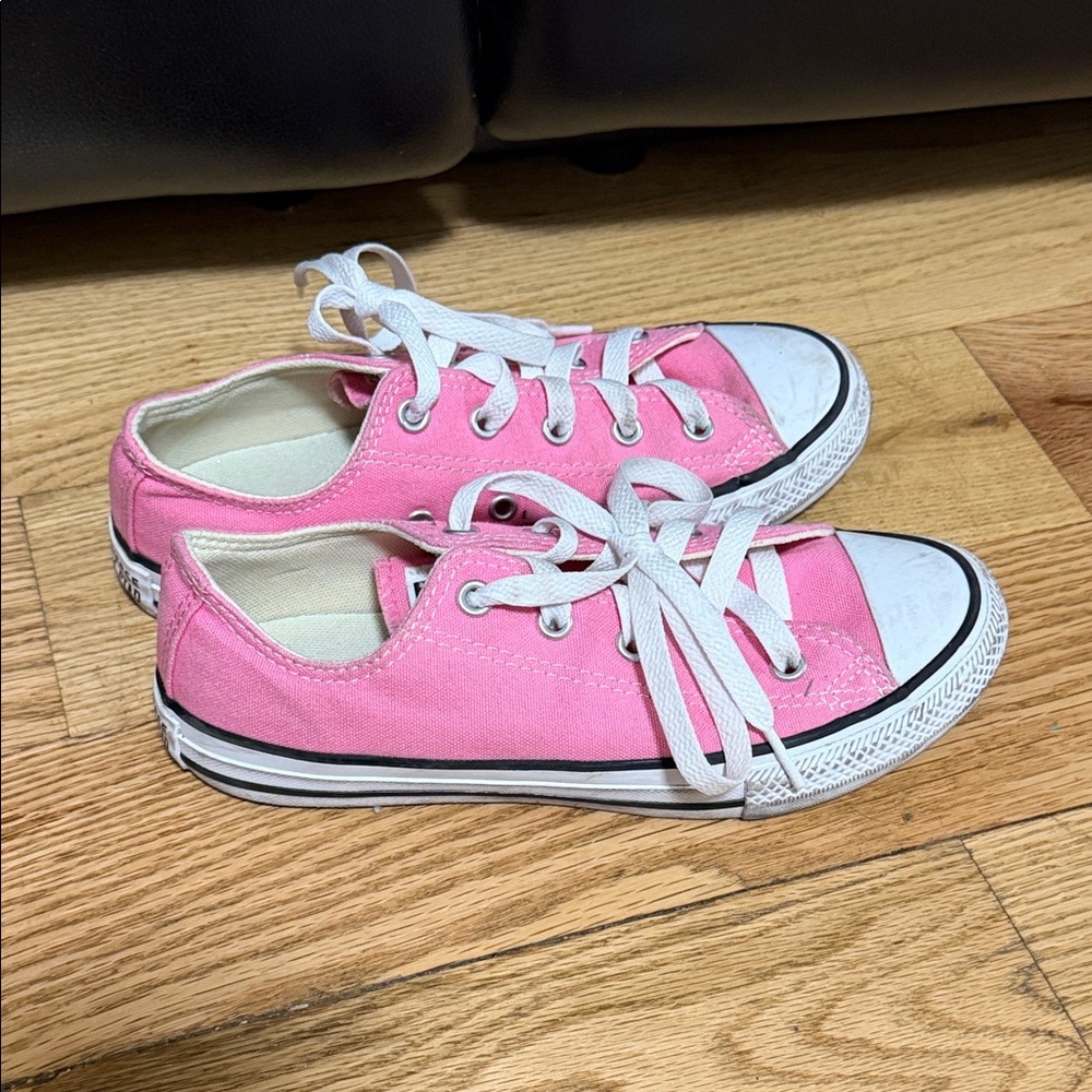 Converse Kids Pink Low-Top Canvas Sneakers with White Laces